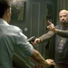 John Travolta Protagonista Del Film D Azione From Paris With Love 146165