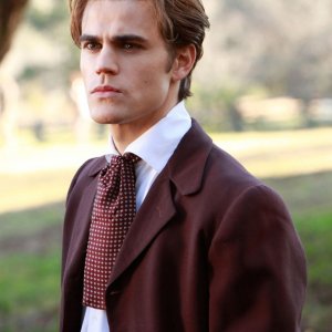 Stefan (Paul Wesley) in un flashback del suo passato nell'episodio Children of the Damned di The Vampire Diaries