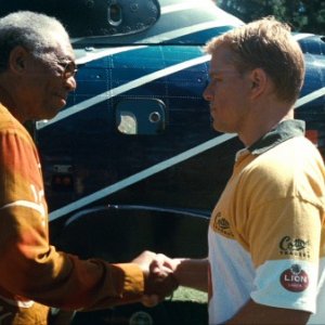 Morgan Freeman e Matt Damon in una sequenza di Invictus
