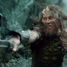 Sam Worthington Combatte Un Personaggio Mostruoso Nel Film Scontro Tra Titani 146445