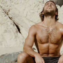 Adriano Giannini in una scena di Travolti dal destino