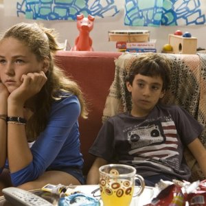 Chiara Passarelli e Matteo Amata in una scena del film Genitori & figli - Agitare bene prima dell'uso