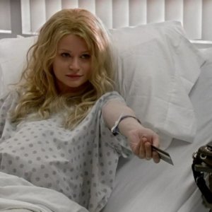 Emilie de Ravin in una scena tratta da What Kate Does dalla sesta stagione di Lost