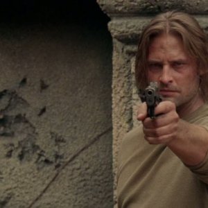 Josh Holloway in una scena di What Kate Does dalla sesta stagione di Lost