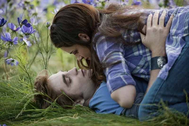 Una Nuova Dolce Immagine Del Film The Twilight Saga Eclipse Con Robert Pattinson E Kristen Stewart 146562