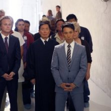 David Anders, George Takei e James Kyson Lee in una scena di Pass/Fail dalla quarta stagione di Heroes