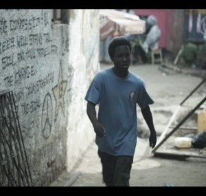 Philip Buy in una scena del film Imani