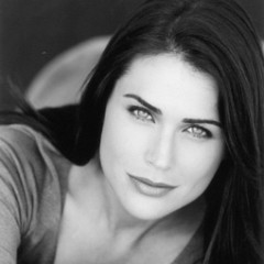 Rena Sofer biologa marina in Bones