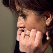 Laura Morante in un intenso primo piano tratto dal film Il figlio più piccolo