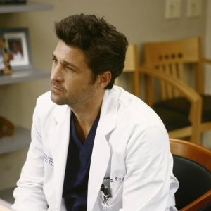 Patrick Dempsey in una scena di I Like You So Much Better When You're Naked dalla sesta stagione di Grey's Anatomy