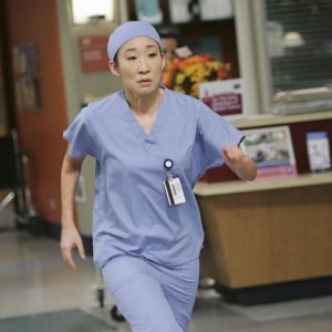 Sandra Oh in una scena di Blink dalla sesta stagione di Grey's Anatomy