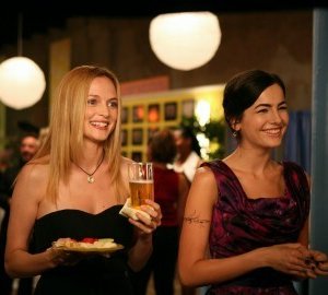 Heather Graham e Camilla Belle nel film Father of Invention