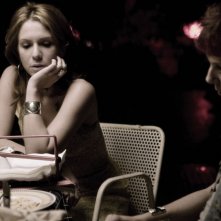 Isabella Ragonese in una sequenza di Due vite per caso