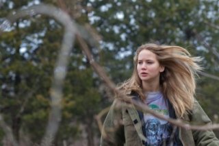 Jennifer Lawrence in una sequenza di Winter's Bone.