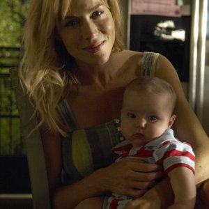 Julie Benz in una scena dell'episodio Remains to be Seen di Dexter