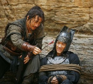 Jackie Chan e Wang Leehom in Da bing xiao jiang (Little Big Soldier)