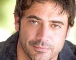 Jeffrey Dean Morgan nei campi della morte