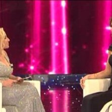 Sanremo 2010, seconda serata: Antonella Clerici con Rania di Giordania.