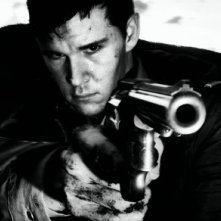 Ryan Kwanten in una immagine promo del western Red Hill