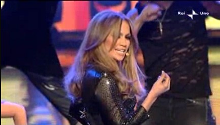 Sanremo 2010 Quarta Serata Jennifer Lopez Durante Un Medley 147519
