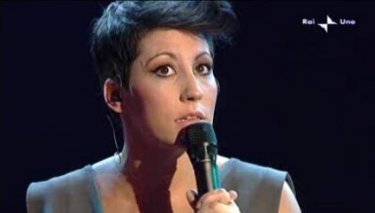 Sanremo 2010, quarta serata: Malika Ayane