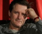 Bill Pullman papà opprimente in Nathan Vs. Nurture