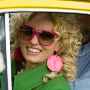 Justine Mattera è la svampita protagonista di Alta infedeltà.