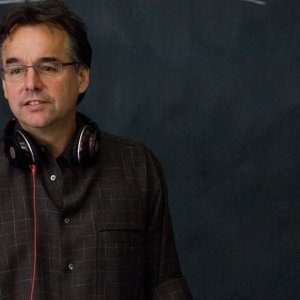 Il regista Chris Columbus sul set del film Percy Jackson e gli dei dell'Olimpo: Il ladro di fulmini