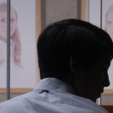 Ezra Miller di schiena in un'immagine tratta dal film Afterschool