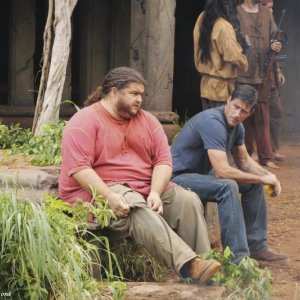 Jorge Garcia e Matthew Fox nell'episodio Lighthouse di Lost