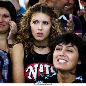 Martina Pinto in una scena del film Una canzone per te.