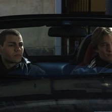 Francesco Mariottini e Vincenzo Taormina in una scena del film Sentirsi dire