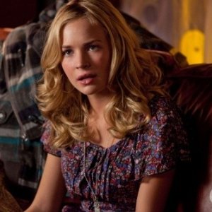 Life UneXpected: Brittany Robertson nell'episodio Bride Unbridled