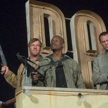 Dennis Quaid, Tyrese Gibson e Paul Bettany in una scena del film Legion