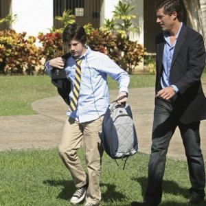 Dylan Minnette e Matthew Fox nell'episodio Lighthouse di Lost