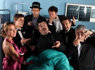 Una foto promozionale del cast di Boris 3 con Paolo Calabresi, Alessandro Tiberi, Caterina Guzzanti, Antonio Catania, Ninni Bruschetta, Pietro Sermonti e Francesco Pannofino