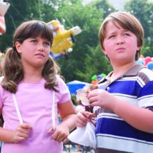 Ella Bleu Travolta e Conner Rayburn, i piccoli protagonisti del film Daddy Sitter