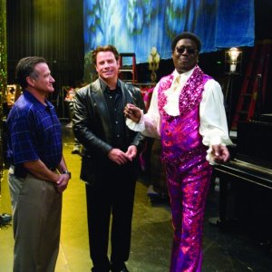 Robin Williams, John Travolta e Bernie Mac in una divertente immagine tratta dal film Daddy Sitter