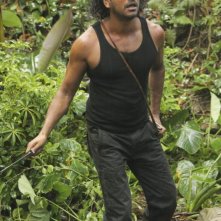 Naveen Andrews nell'episodio Sundown di Lost