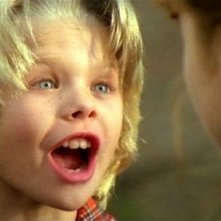 Giovanni Frezza e Silvia Collatina (di spalle) in una scena del film Quella villa accanto al cimitero (1981)