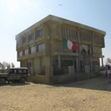 La bandiera italiana sventola a Nassirya nel film Venti sigarette