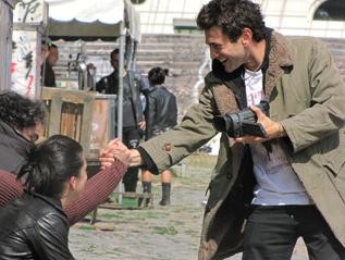 Vinicio Marchioni in una scena del film Venti sigarette