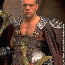 Brian Thompson in Mortal Kombat: Distruzione totale