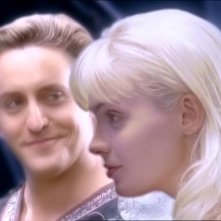 Charles Mesure & Hudson Leick in una scena del telefilm Xena nell'episodio Fallen angel