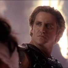 Charles Mesure in una scena nell'episodio 'Fallen angel' del telefilm 'Xena'