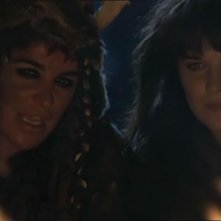 Claire Stansfield & Lucy Lawless in una scena del telefilm Xena ep: Adventures in the sin trade
