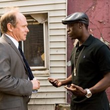 Will Patton e Don Cheadle in una sequenza del poliziesco Brooklyn's Finest