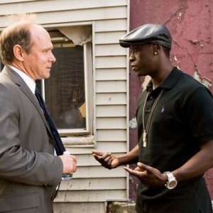 Will Patton e Don Cheadle in una sequenza del poliziesco Brooklyn's Finest