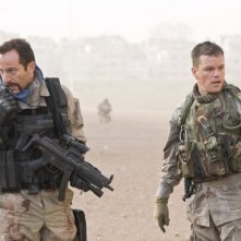 Jason Isaacs e Matt Damon in Green Zone