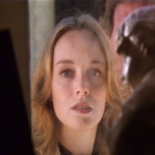 Catriona MacColl in una scena del film E tu vivrai nel terrore - L'aldilà ( 1981 )